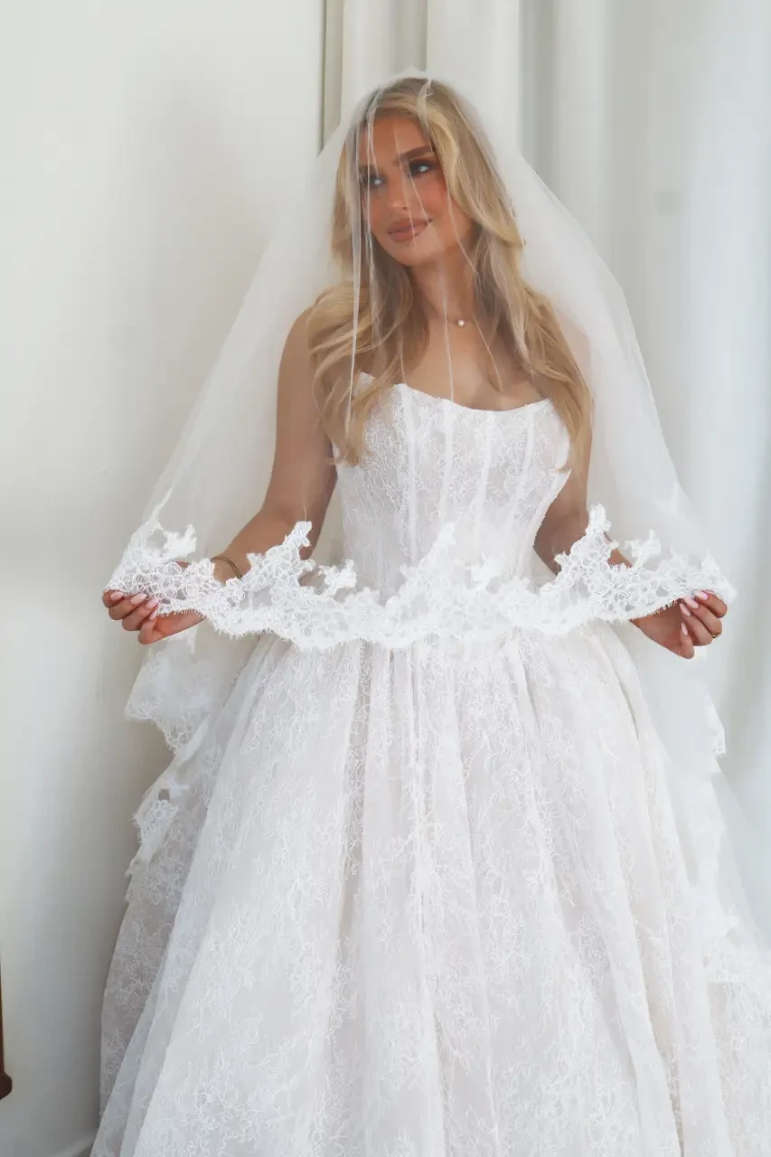 Linen Jolie Bridal Sample Sale: Designer Wedding Gowns Starting at $500 Image