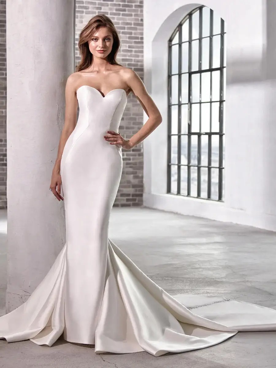 Bridal Gown Sample Sale Main Image