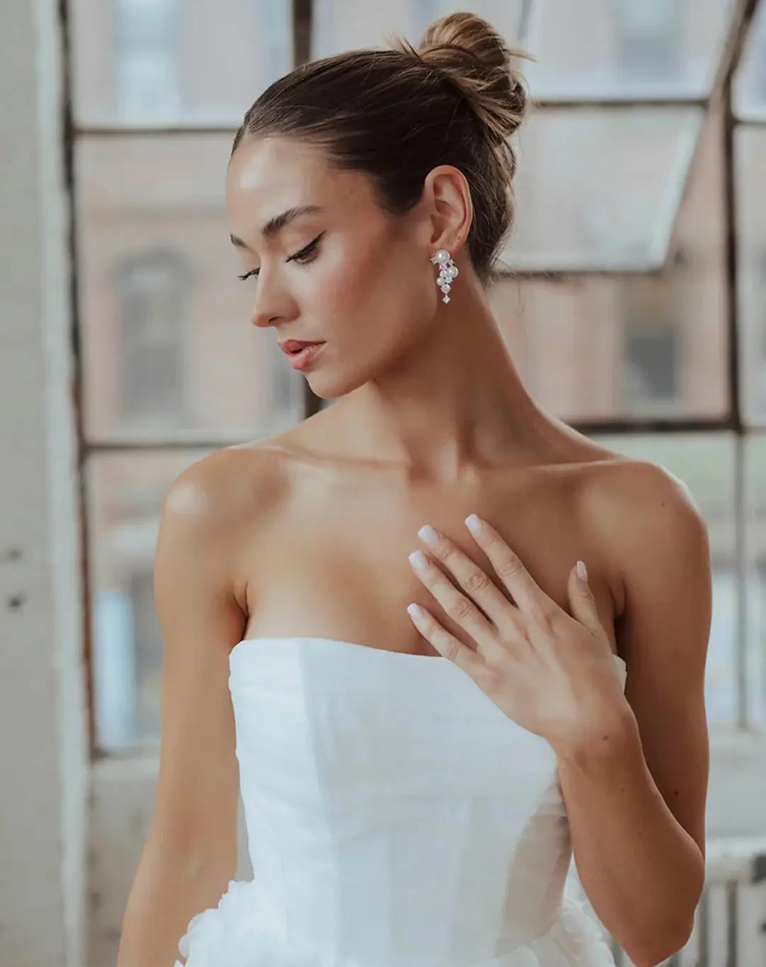 Model wearing a Linen Jolie Jewelry