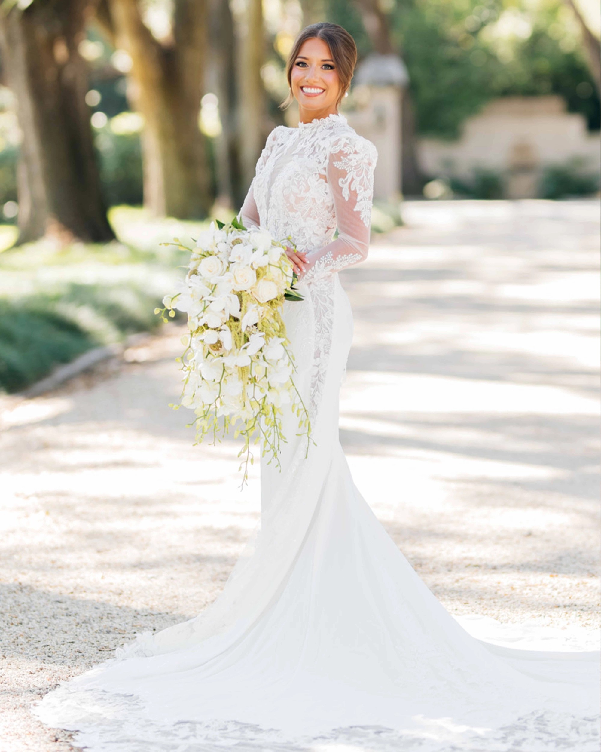Photo of Linen Jolie Real Bride